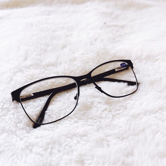 Esme Black Classic Sleek Reader Glasses - Picture 3 of 9